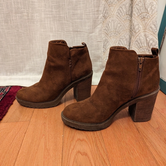 Platform Suede Boots - Picture 5 of 5
